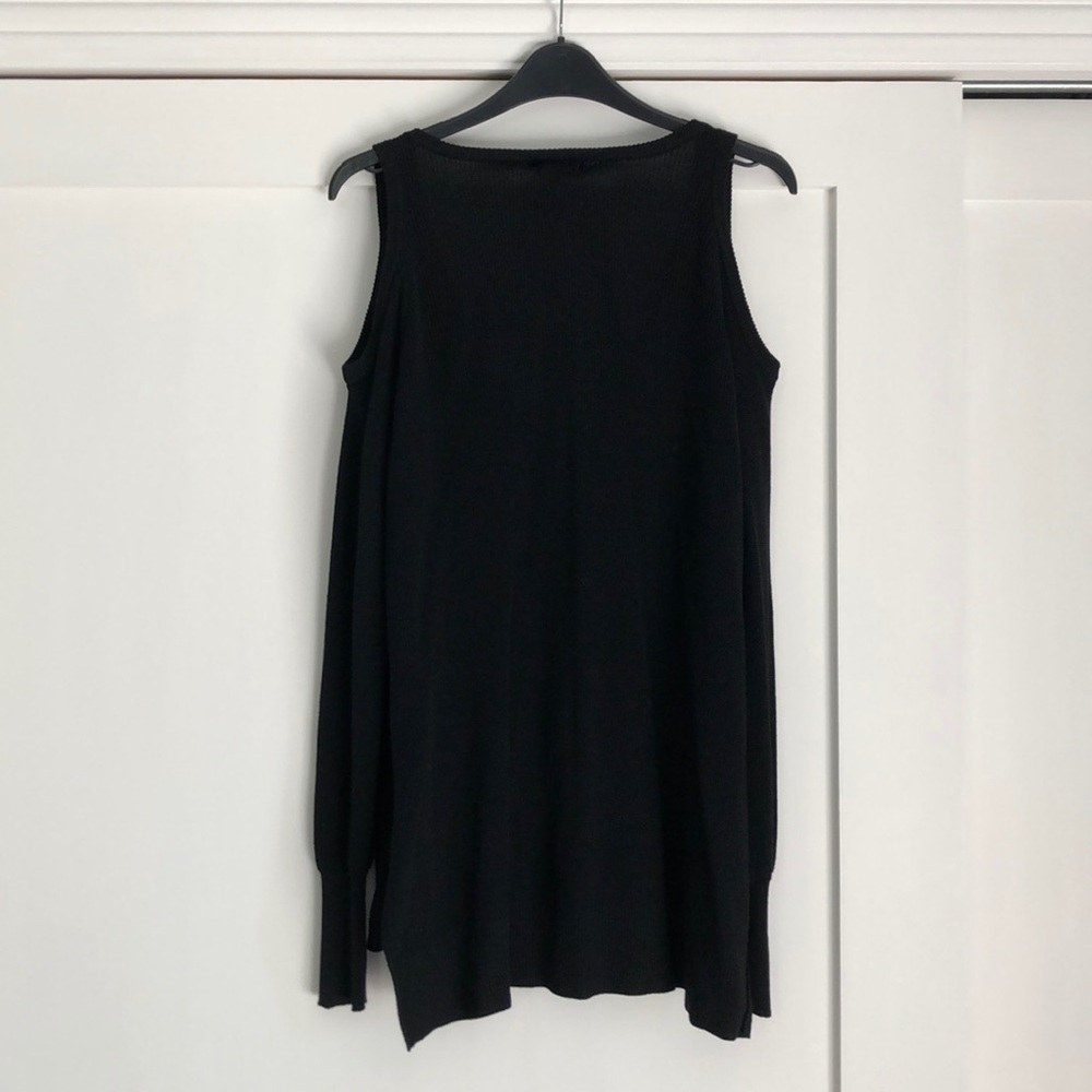 14th & UNION cold shoulder sweater - Picture 9 of 10